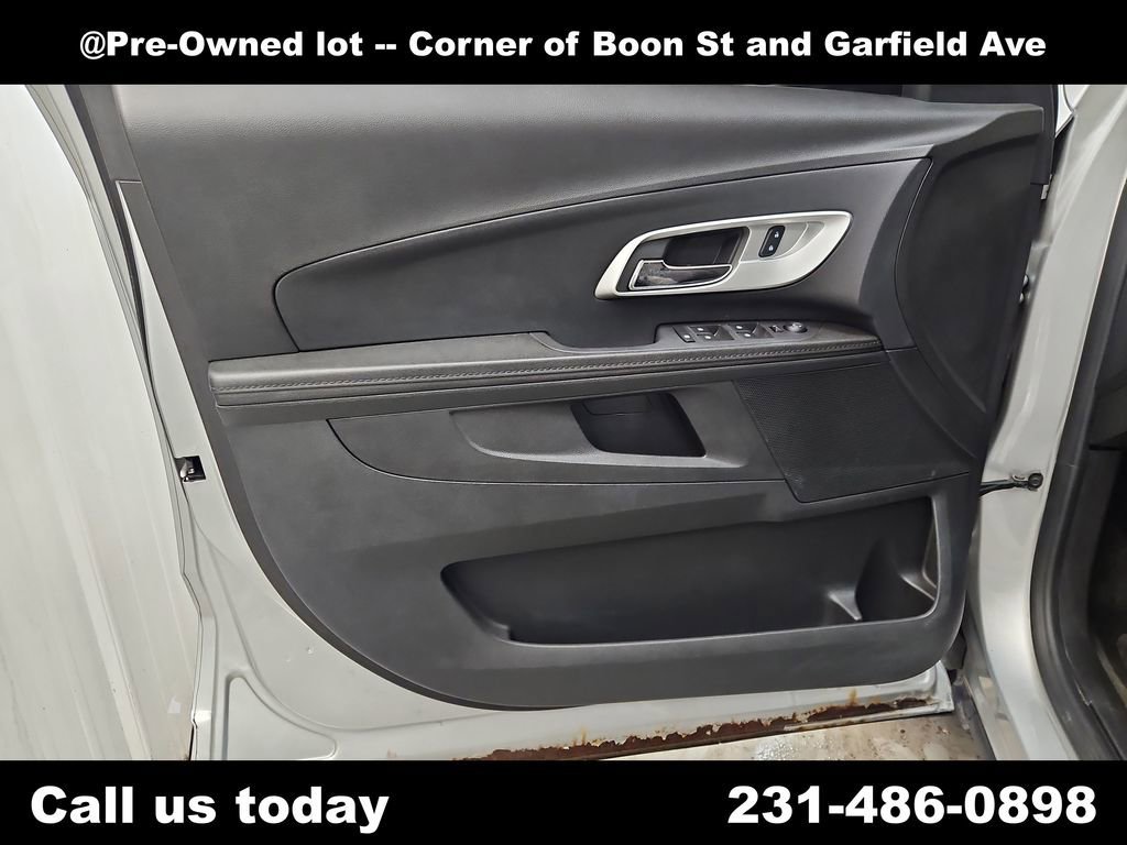 Used 2017 SILVER ICE METALLIC Chevrolet LT image 15