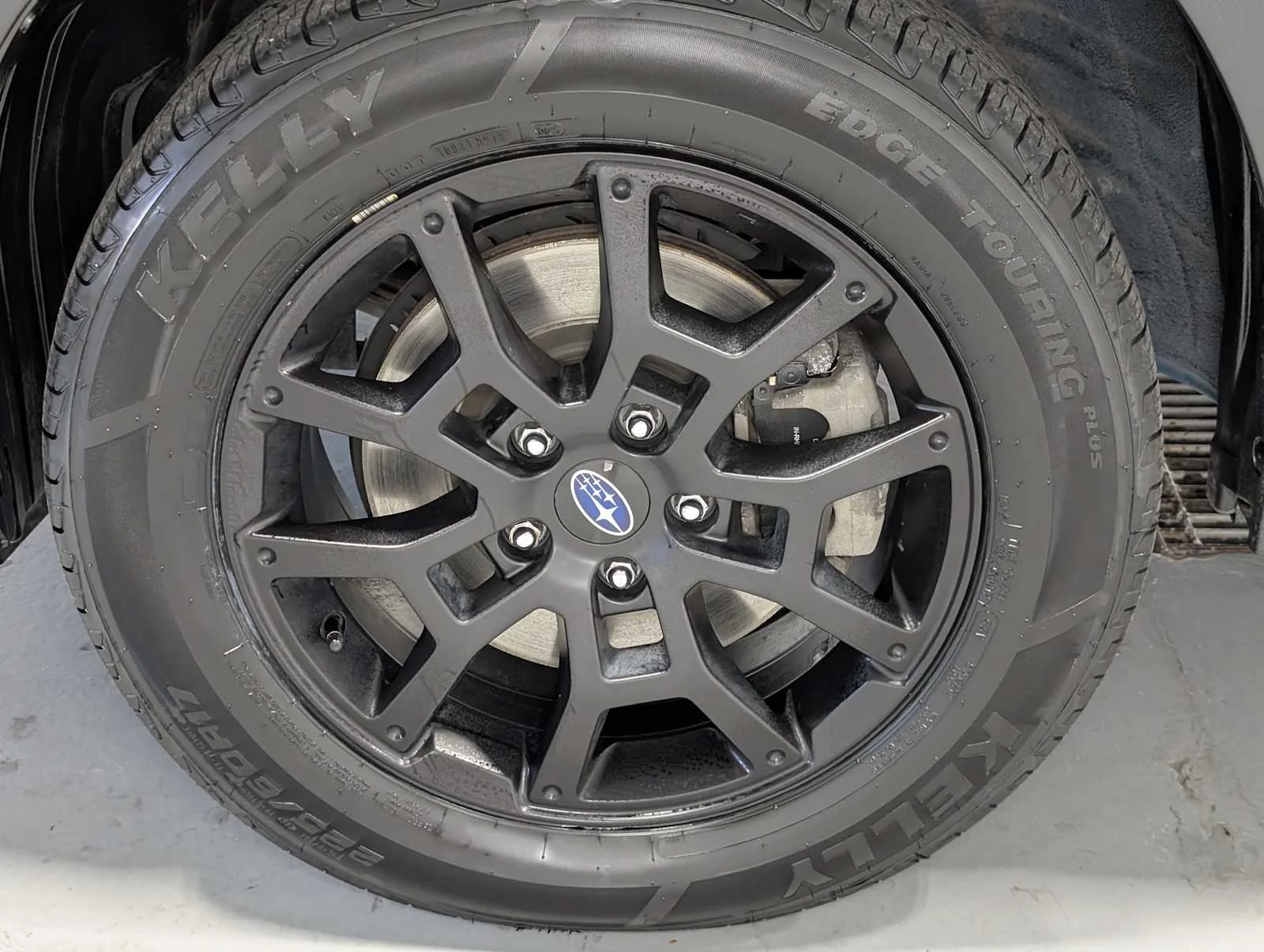 Used 2024 Geyser Blue Pearl Subaru Wilderness image 3