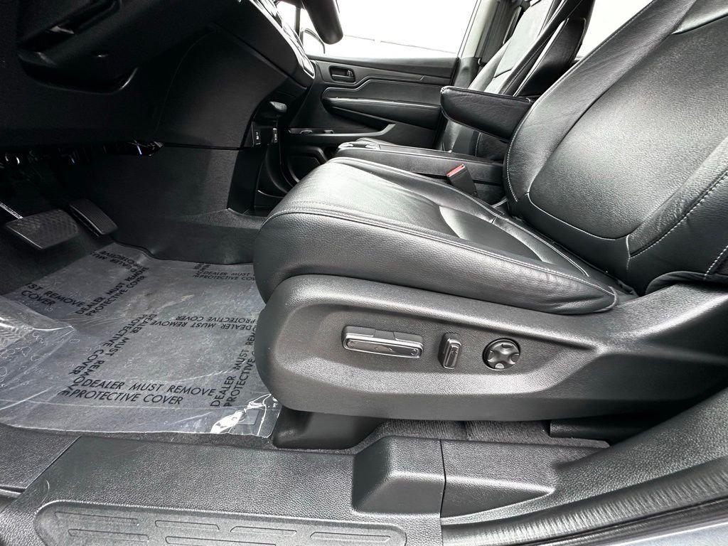 2024 Honda Odyssey EX-L - Photo 13