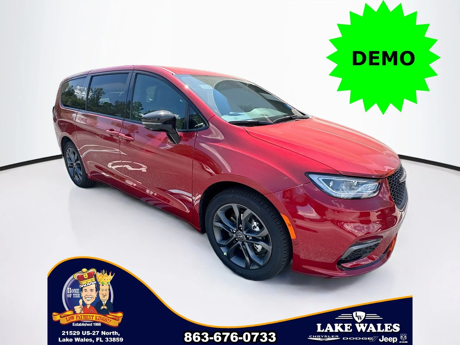 New 2026 Red Hot Pearl-Coat Exterior Paint Chrysler Select image 3