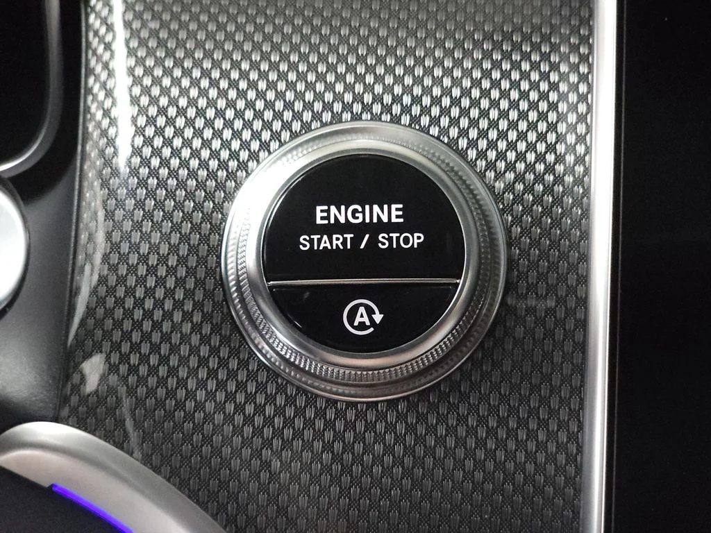 Certified Used 2026  Mercedes-Benz GLC 300 image 16