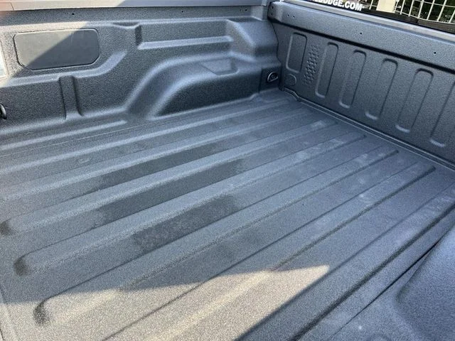 New 2026 Granite Crystal Metallic Clear-Coat Exterior Paint Jeep 85th Anniversary Edition image 4