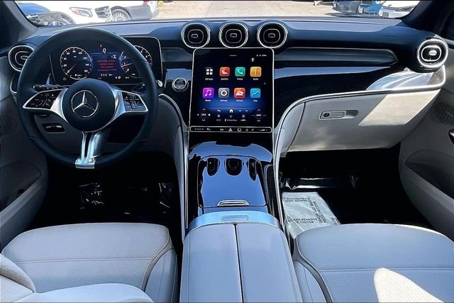 Used 2026 White Mercedes-Benz GLC 300 image 12