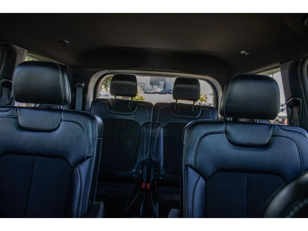 Used 2023 Baltic Gray Metallic Clearcoat Jeep Altitude image 57
