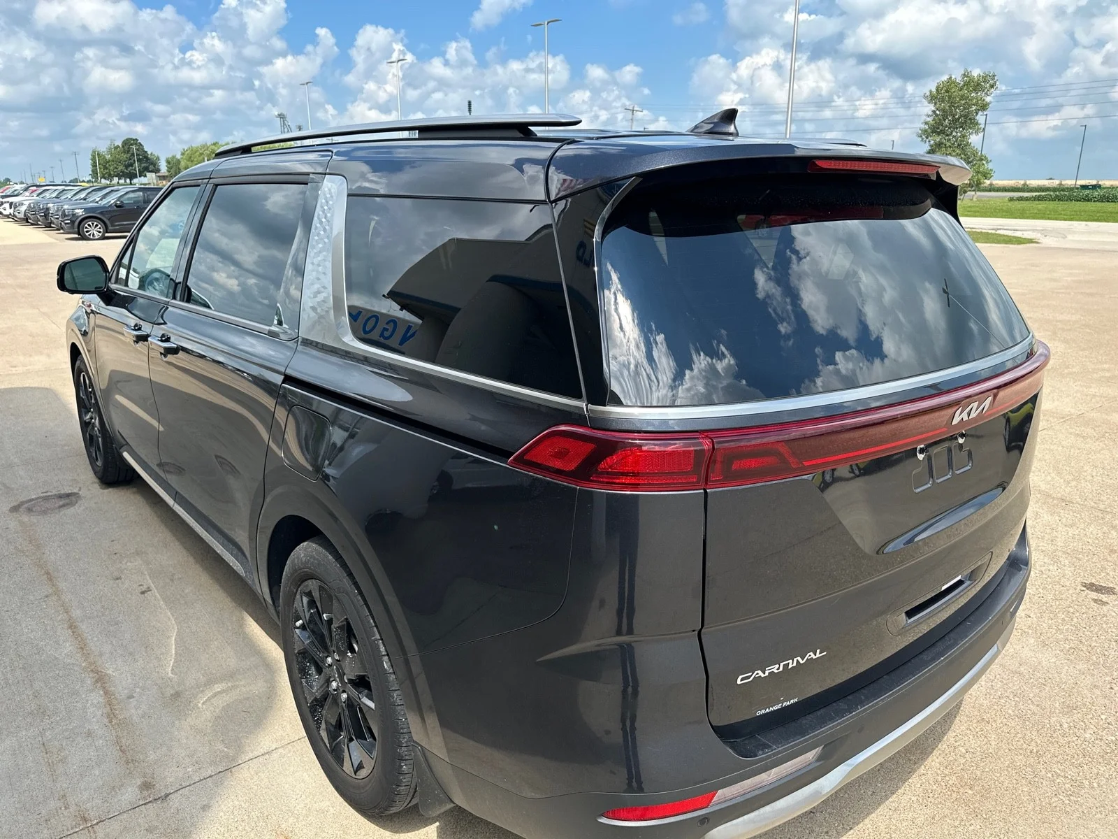 Used 2024 Metal Kia SX image 8