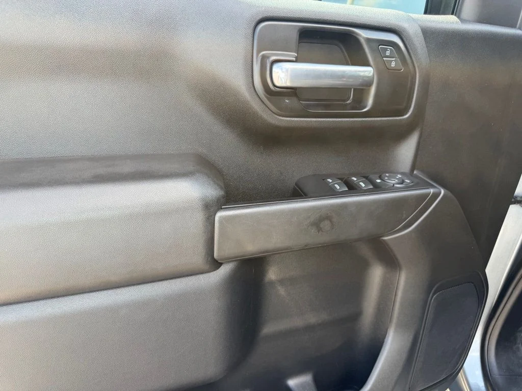 Used 2021 Gray Chevrolet Custom image 13