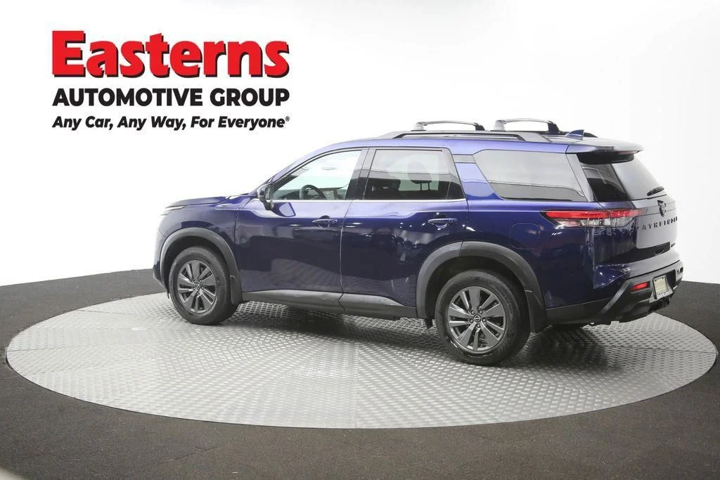 Used 2023 Blue Nissan SV image 66