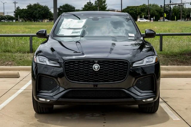 2026 Jaguar F-Pace R-Dynamic S - Photo 5
