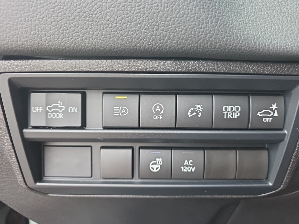 Certified Used 2026  Toyota Limited image 18