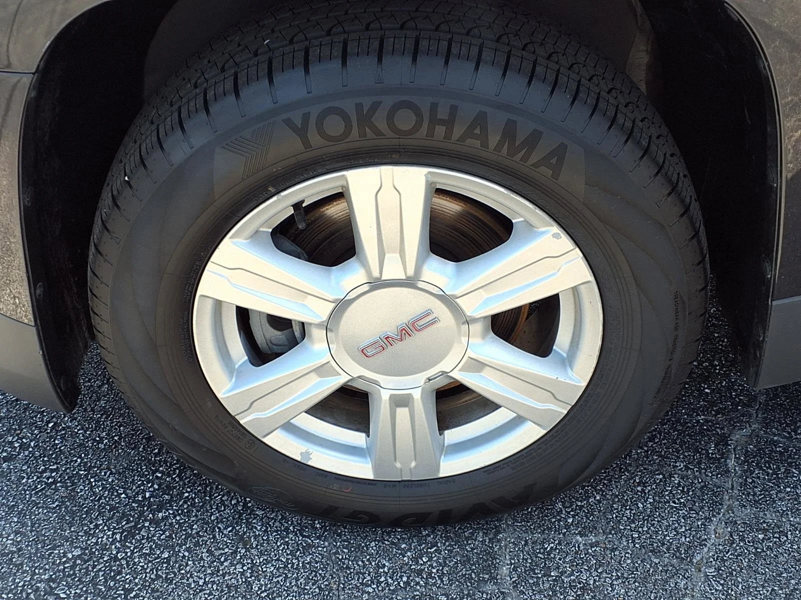 Used 2015 Iridium Metallic GMC SLT image 21