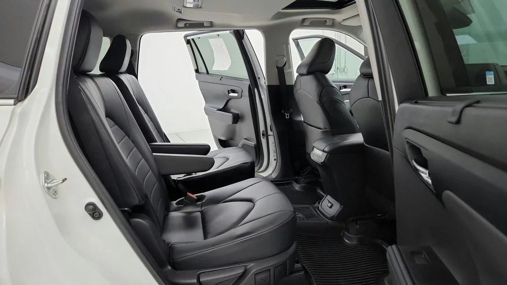 Certified Used 2024 Beige Toyota XLE image 18