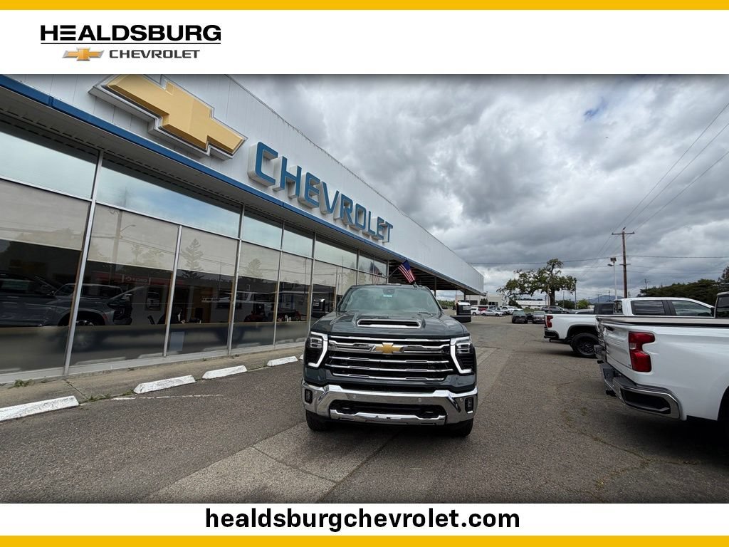 2026 Chevrolet Silverado 3500 HD LTZ - Photo 9