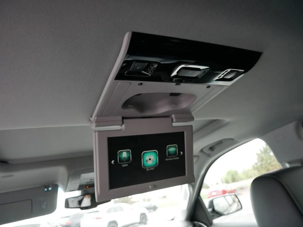 Used 2019 Gray Chevrolet Premier image 16