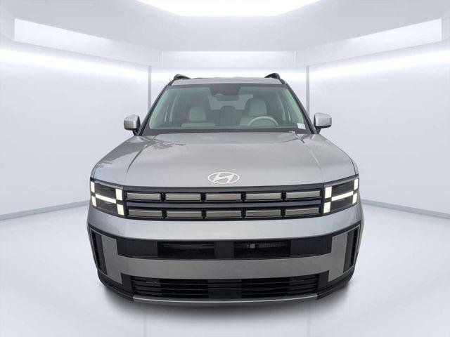 New 2026 Silver Hyundai SEL FWD image 9