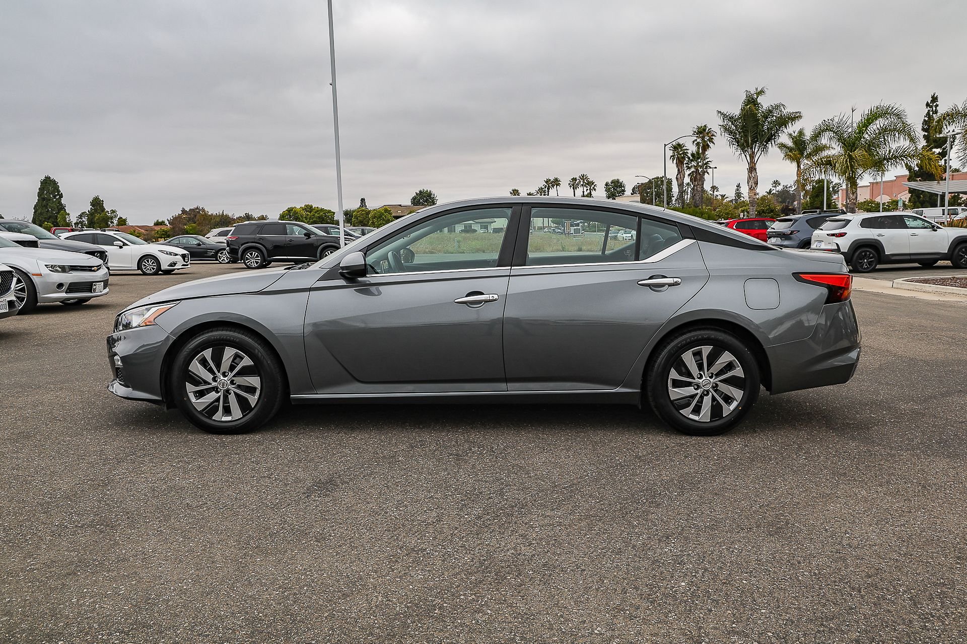 Used 2020 Gray Nissan 2.5 S image 7