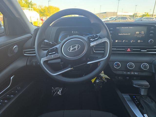 New 2026 Gray Hyundai SE image 16