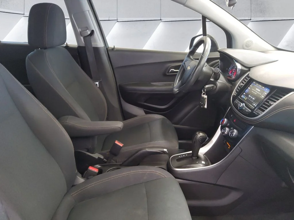 Used 2018 Black Chevrolet LS image 13
