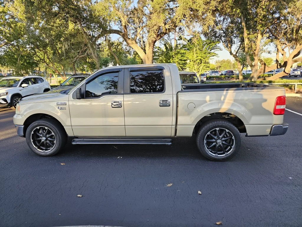 Used 2008 Beige Ford  image 5