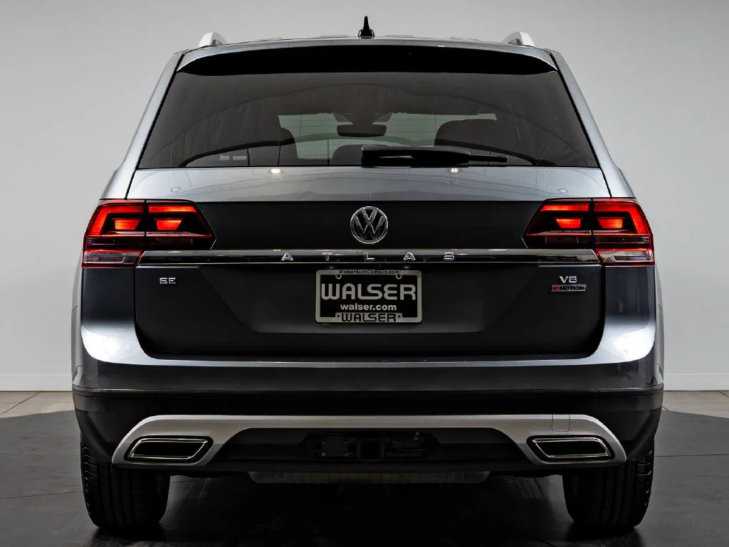 Used 2019 Platinum Gray Metallic Volkswagen 3.6L V6 SE image 7