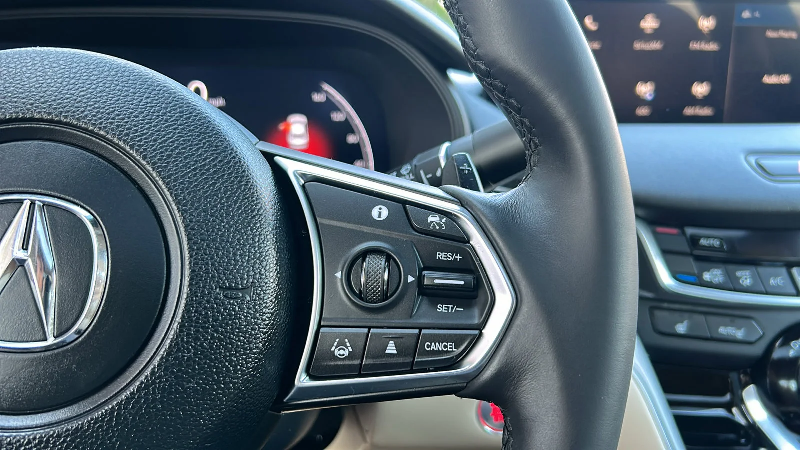 Certified Used 2025 Platinum White Pearl Acura TECH image 39