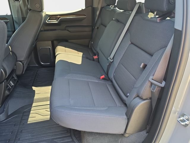 Used 2024 Gray GMC Elevation image 17