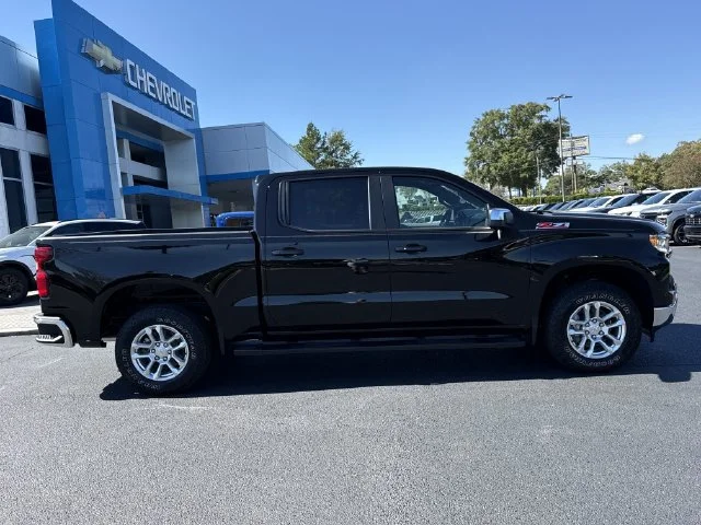 2026 Chevrolet Silverado 1500 LT - Photo 2