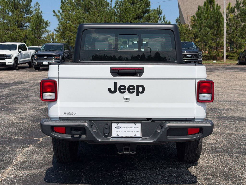 Used 2025 White Jeep Sport image 18