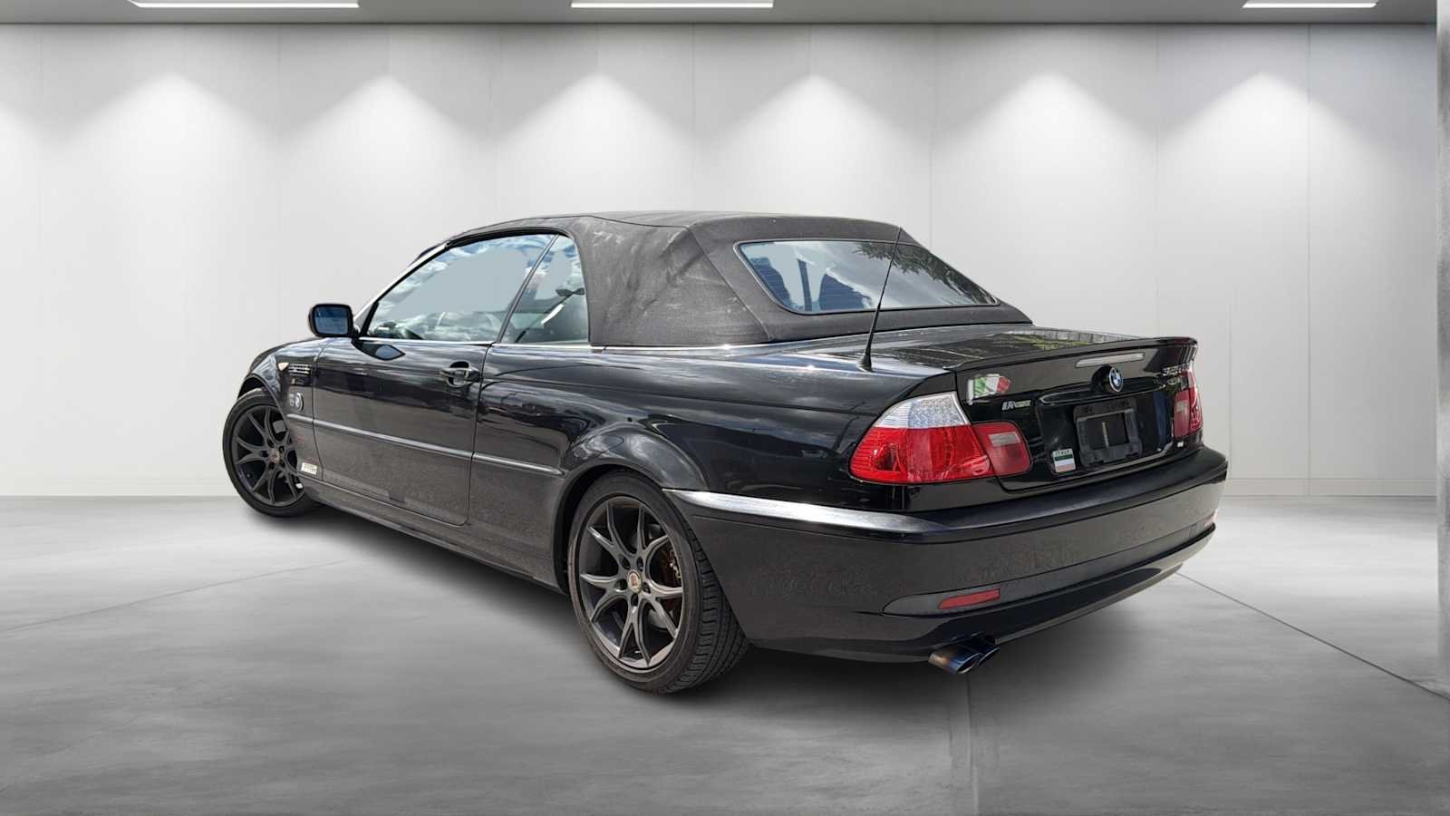 Used 2004 Jet Black BMW 325Ci image 6
