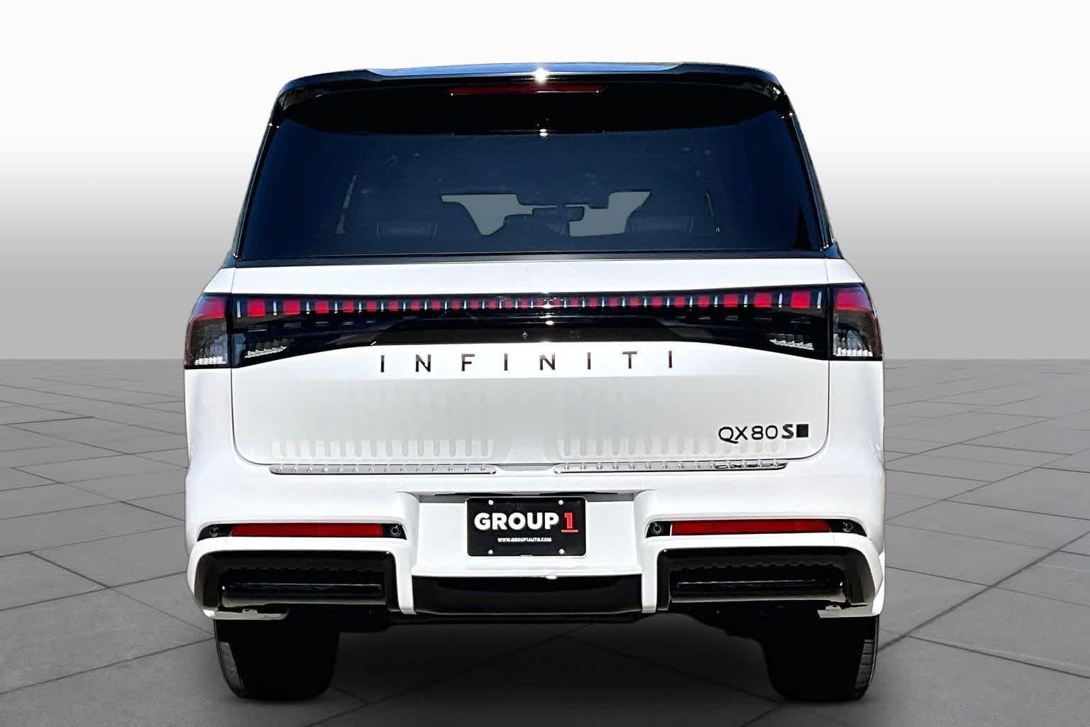 Used 2026 Radiant White/Black Obsidian INFINITI SPORT image 5