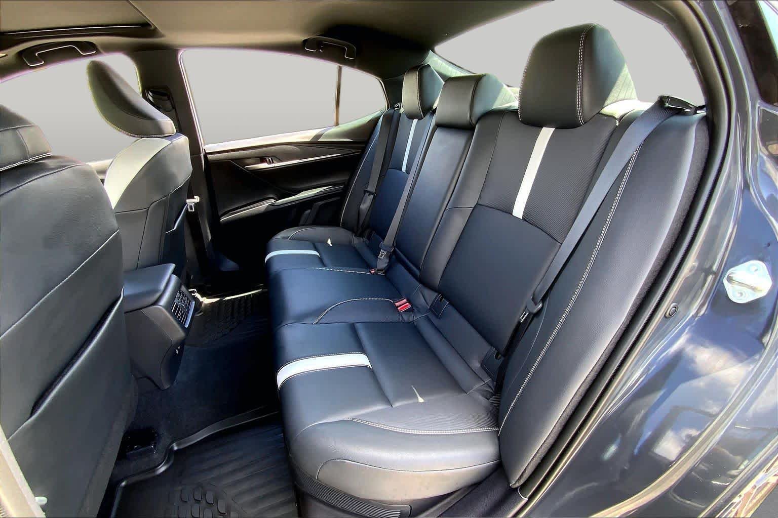 Used 2025 Underground Toyota SE image 19