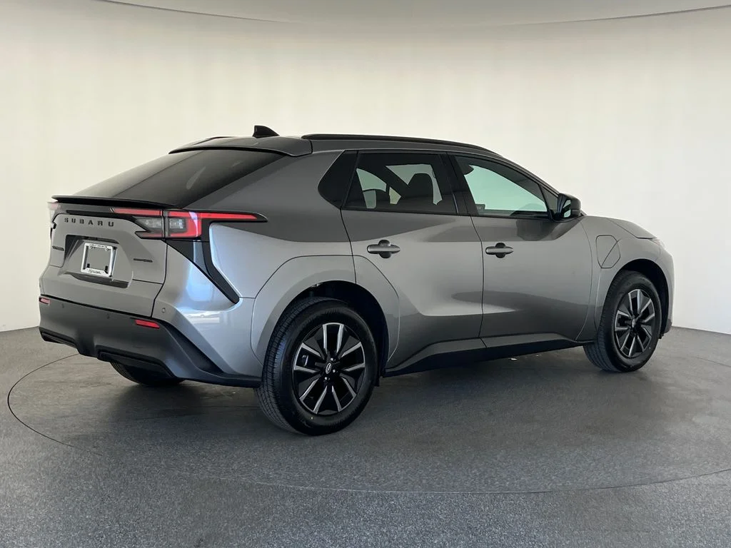 New 2026 SMOKED CARBON Subaru Premium image 4