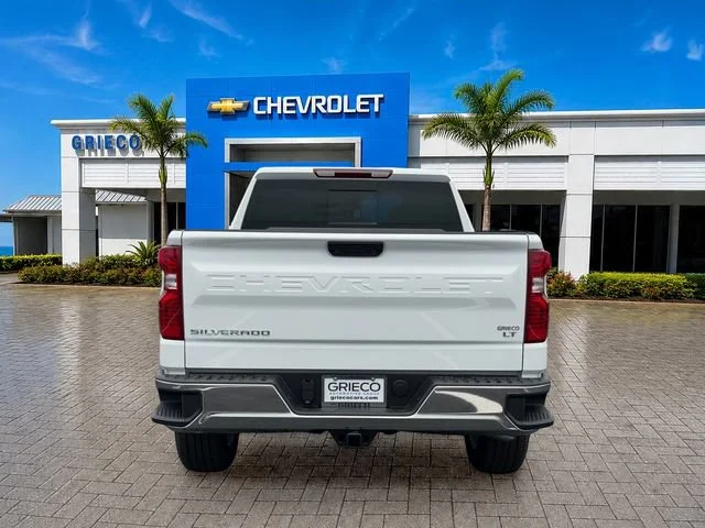 New 2026 Summit White Chevrolet LT image 4