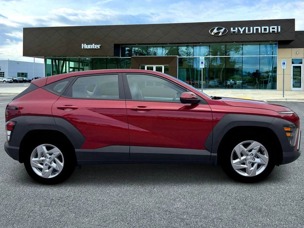 New 2026 Ultimate Red Metallic Hyundai SE image 9