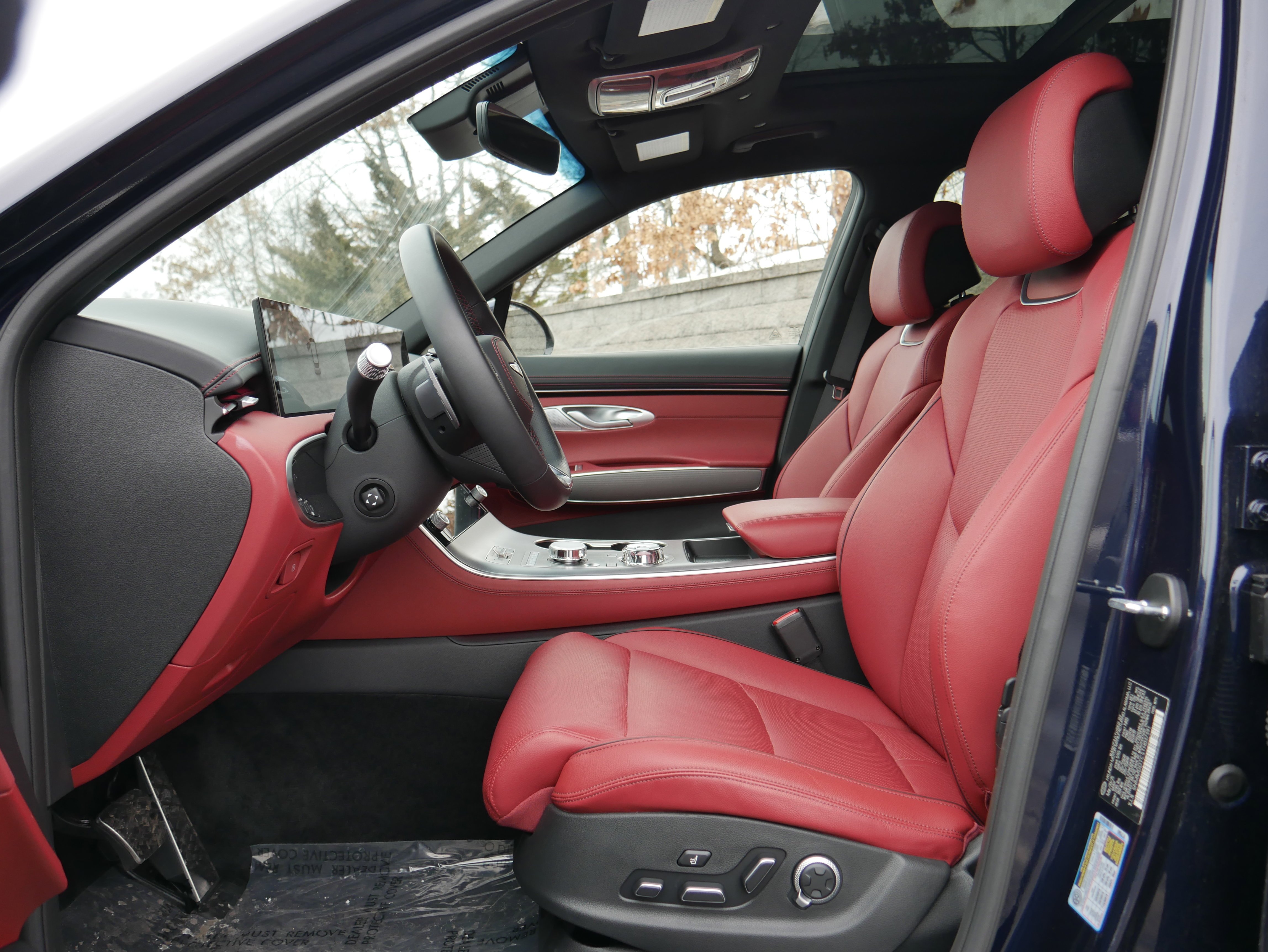 2026 GENESIS GV70 Sport Advanced - Photo 12