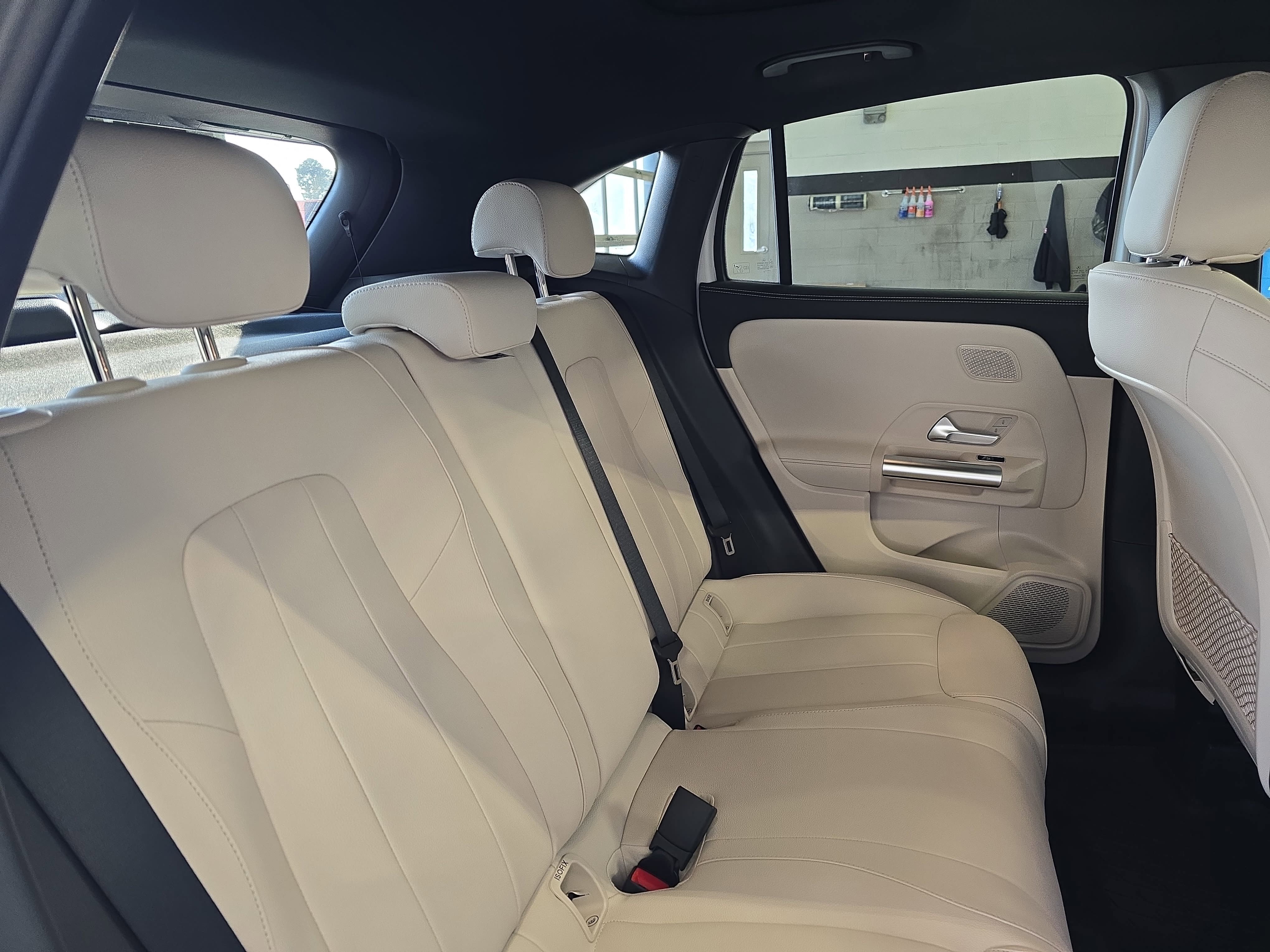 New 2026 Polar White Mercedes-Benz GLA250 image 12