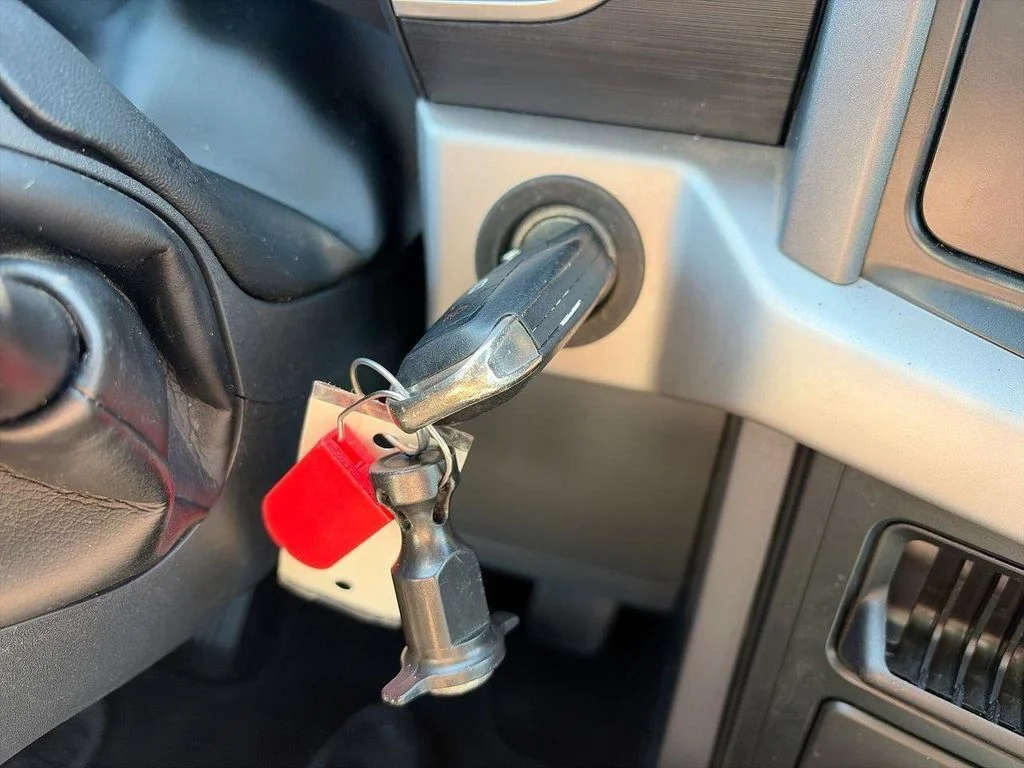 Used 2023 Silver Ford XLT image 24