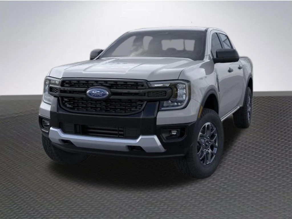 New 2026 Avalanche Ford XLT image 2