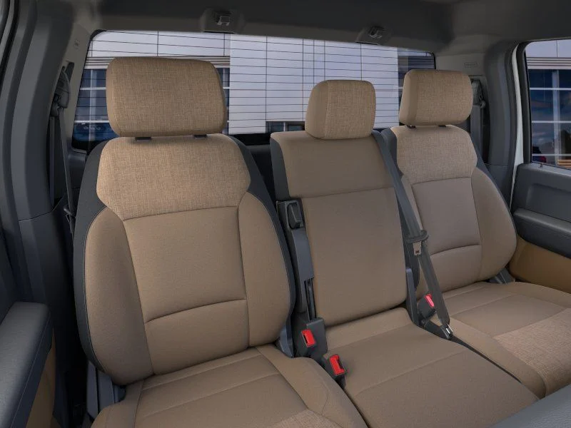 New 2026 Oxford White Ford F-250® XLT image 11