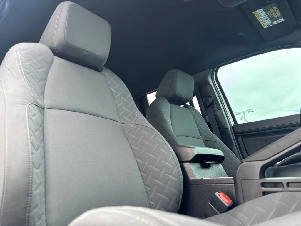 Used 2025 White Toyota SR5 image 27