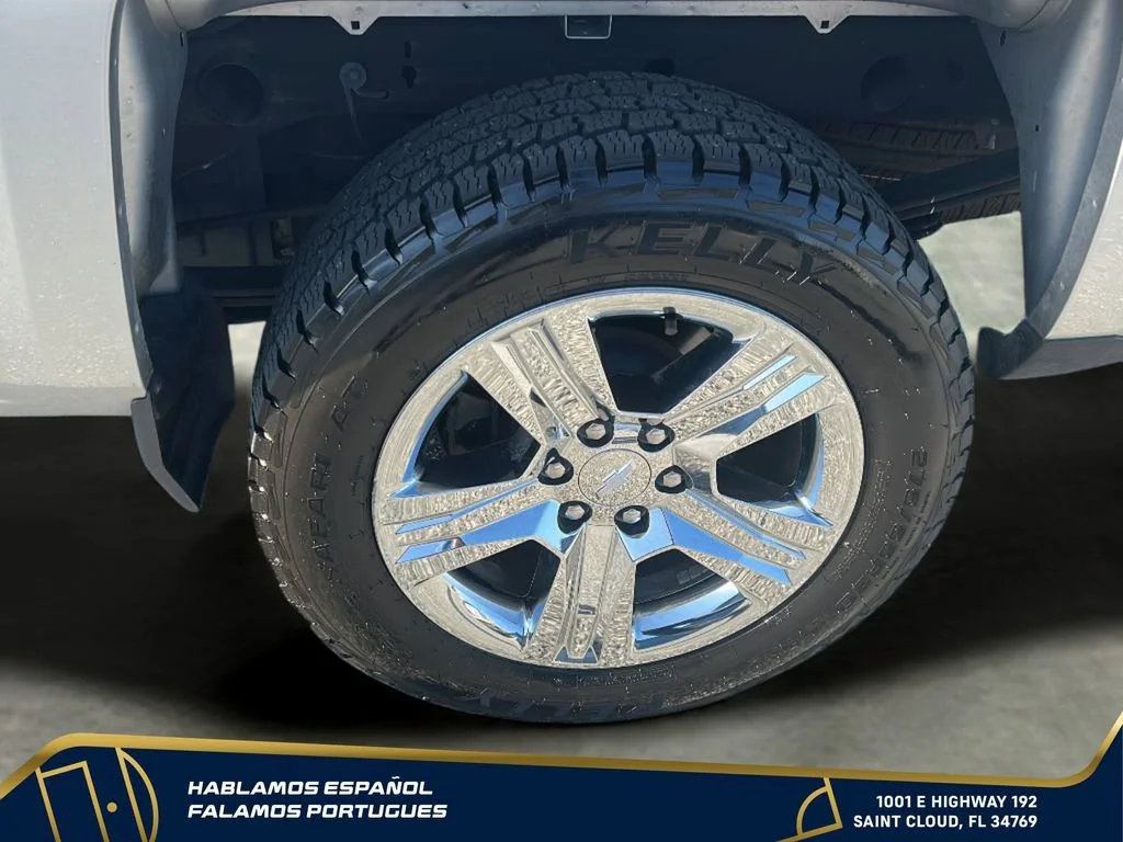 Used 2019 SILVER ICE METALLIC Chevrolet Custom image 26