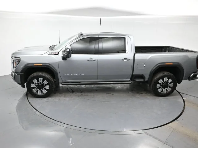 Used 2025 Sterling Metallic GMC Denali image 33