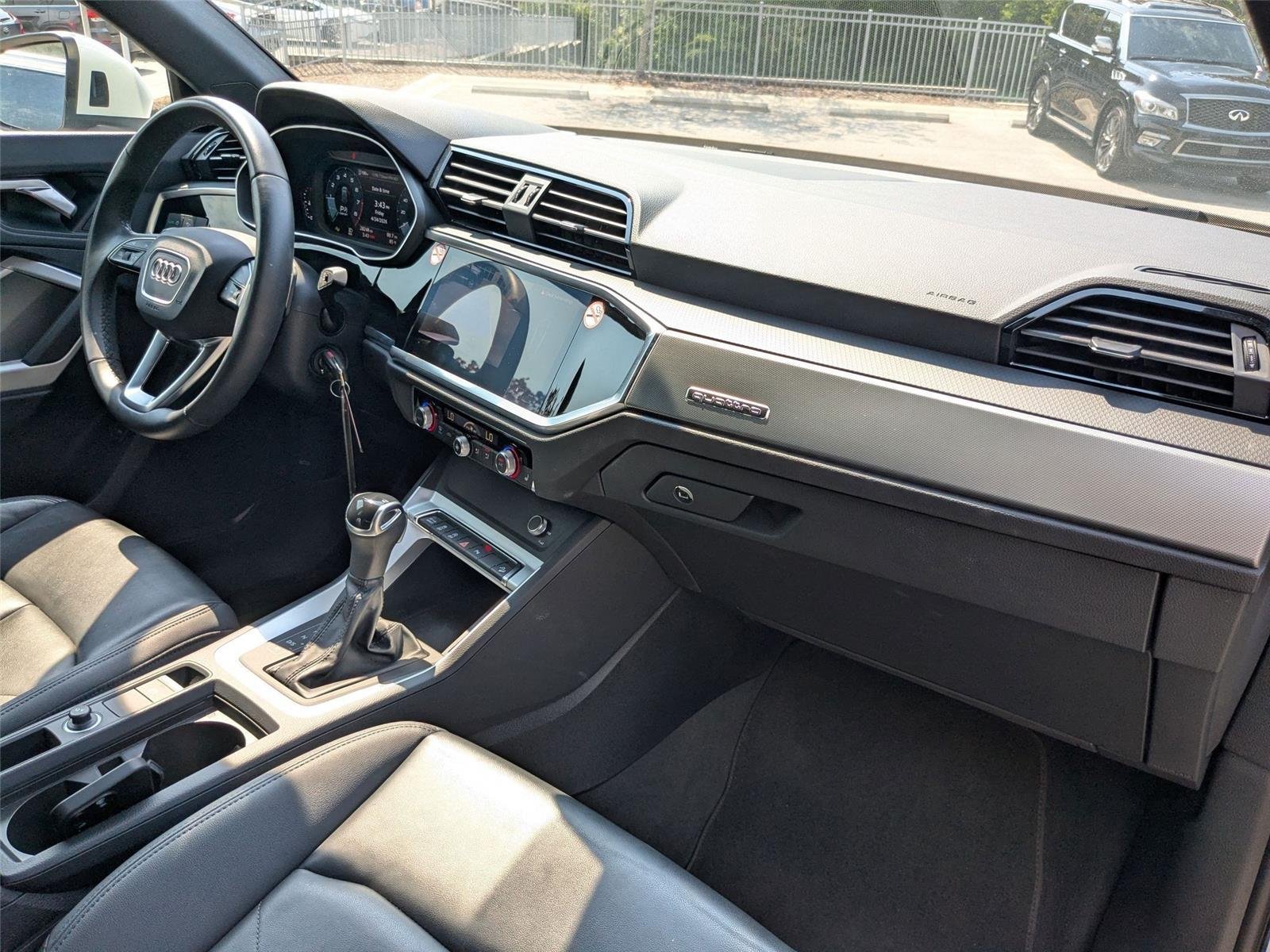 Used 2025 Arkona White Audi S line Premium image 32
