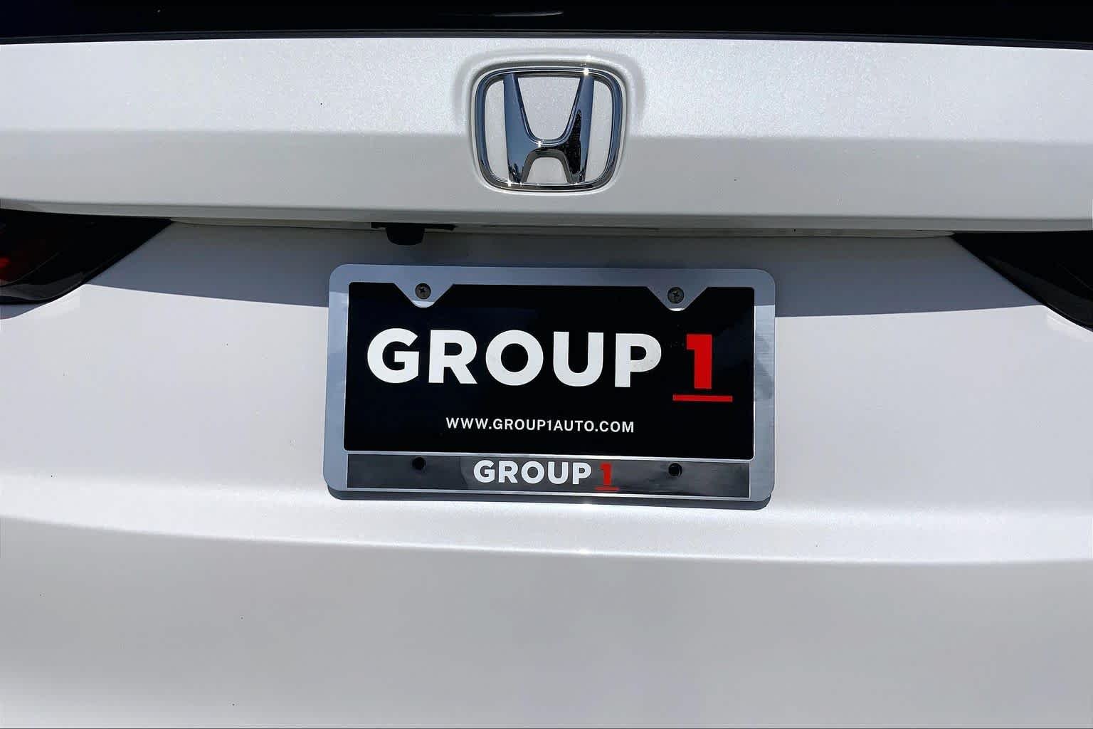 Used 2025 Platinum White Pearl Honda EX-L image 10