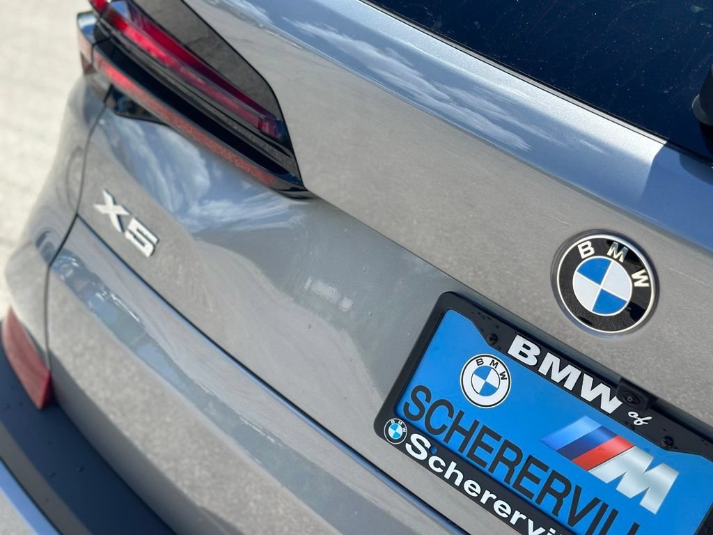 New 2026 Skyscraper Grey Metallic BMW xDrive40i image 13