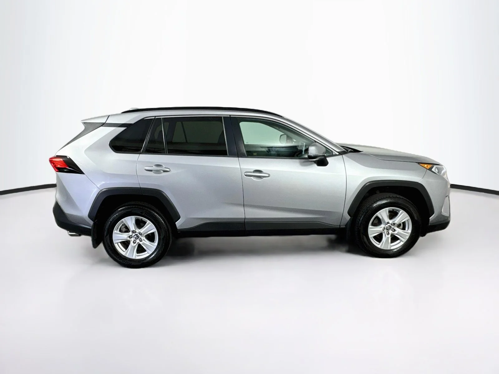 Certified Used 2020 Silver Toyota XLE image 8
