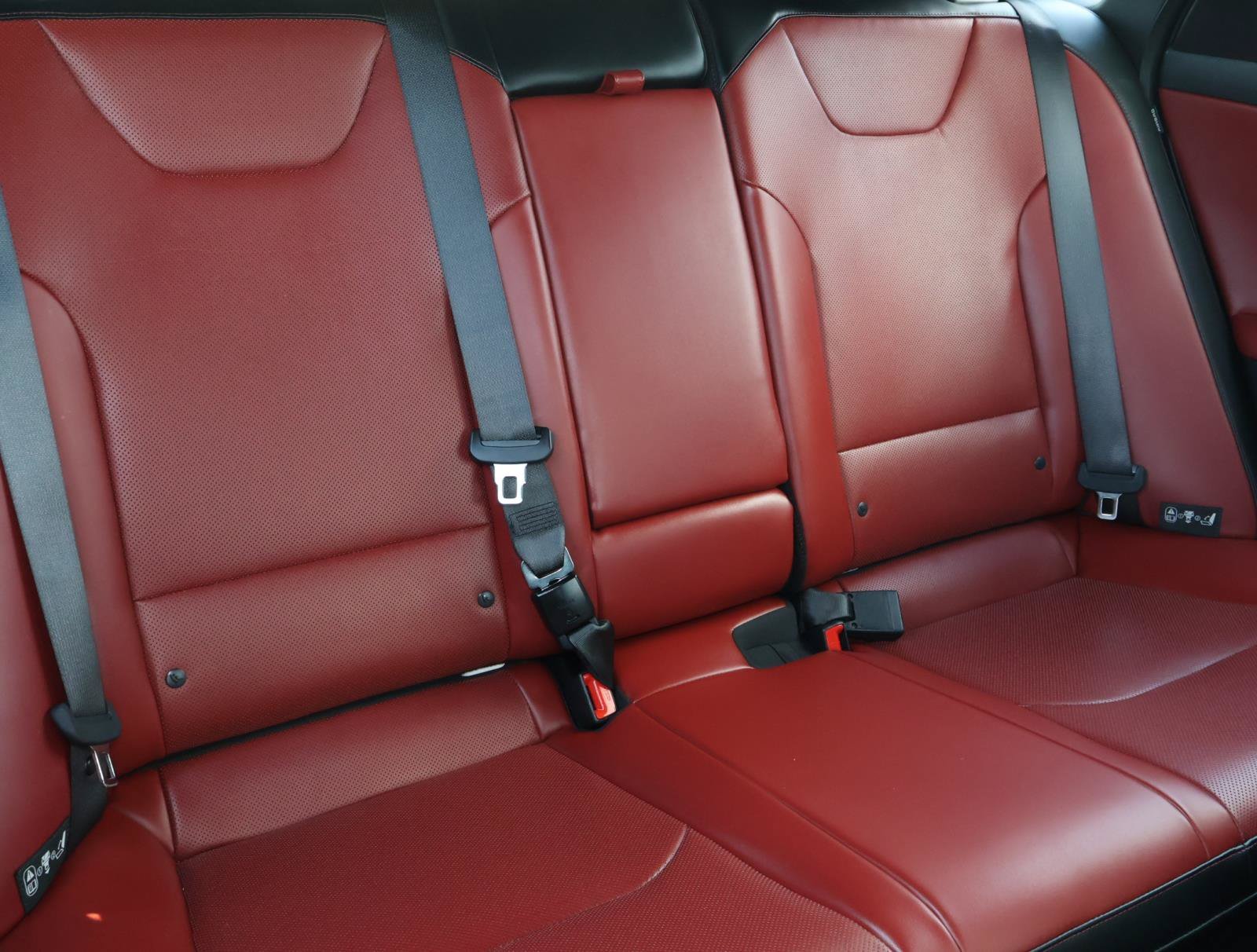 Used 2026 Snow White Pearl Kia GT-Line image 19
