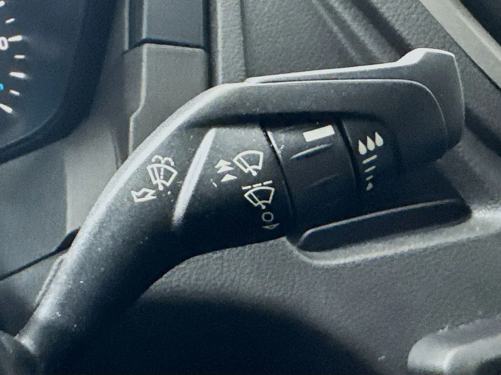 Used 2018 White Ford XL image 13