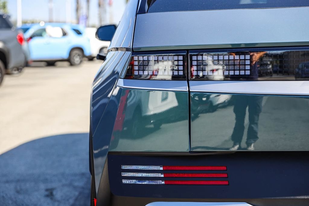 2026 Hyundai IONIQ 5 SE - Photo 7
