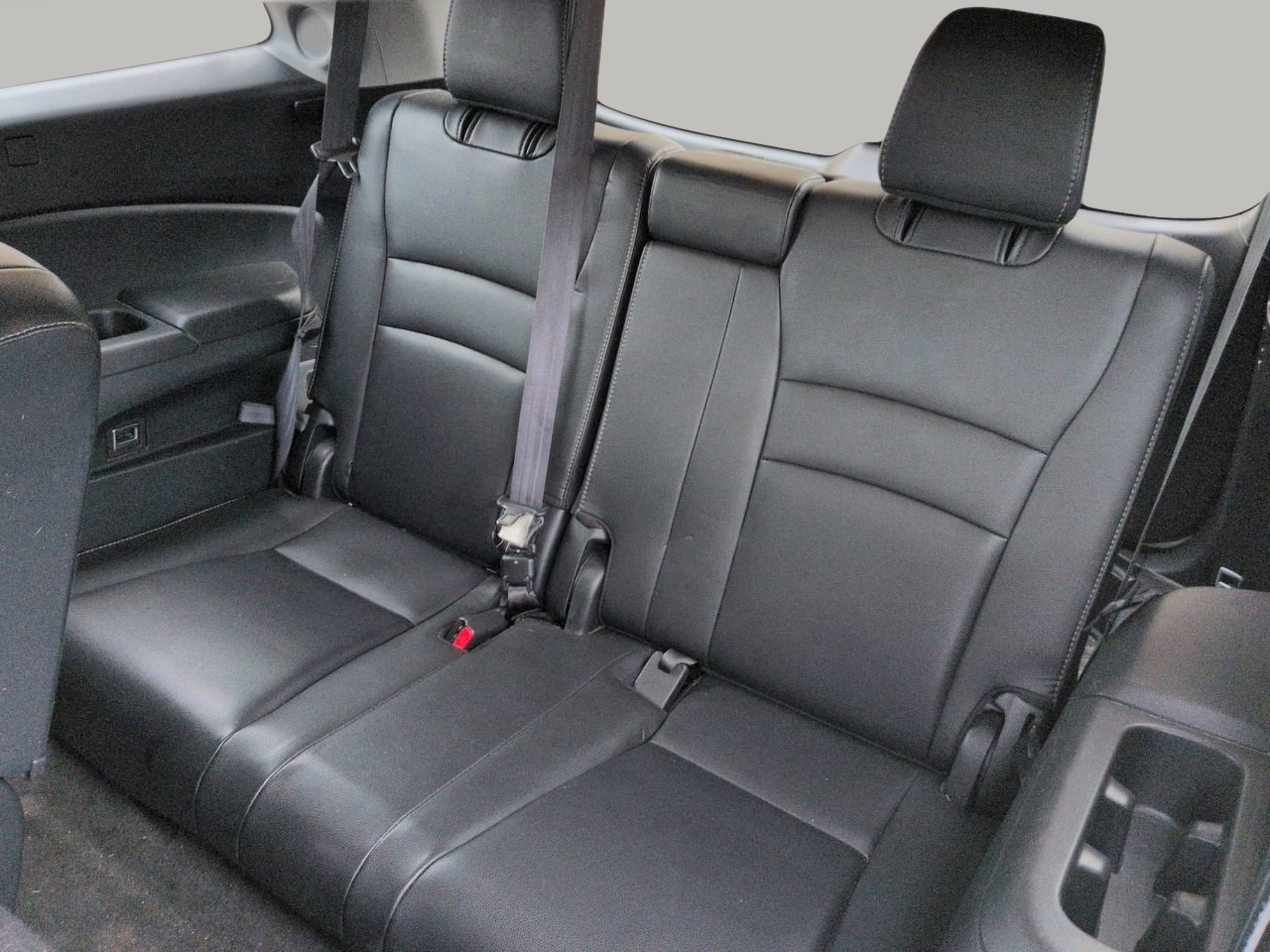 Used 2019  Honda Touring image 16