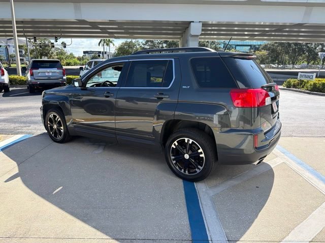 Used 2017 GRAPHITE GRAY METALLIC GMC SLT image 5